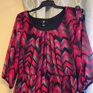 Chevron patterned fully-lined, flowy sheer 3/4 sleeve midi dress